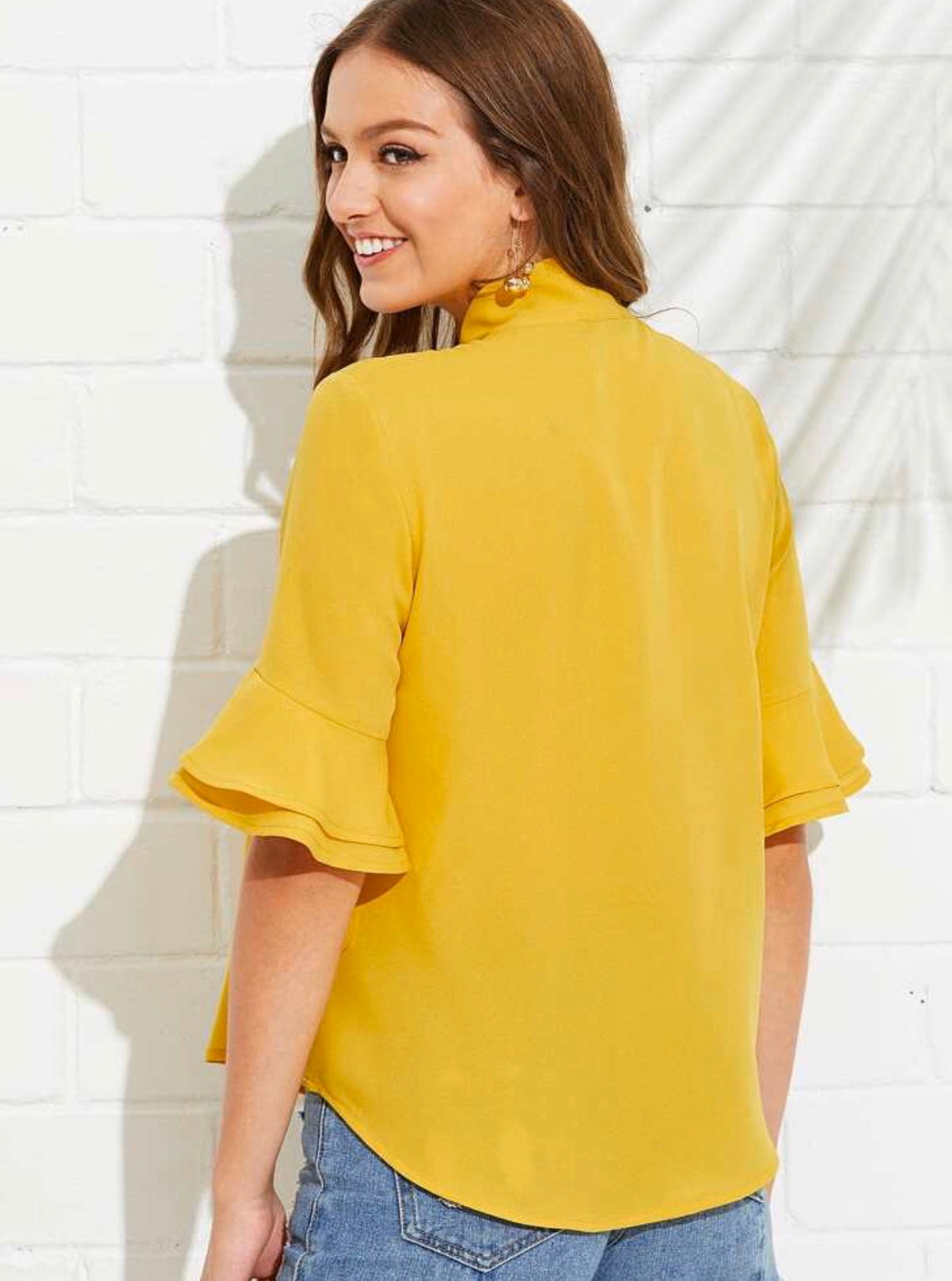 Blouse à manche cloche avec noeud