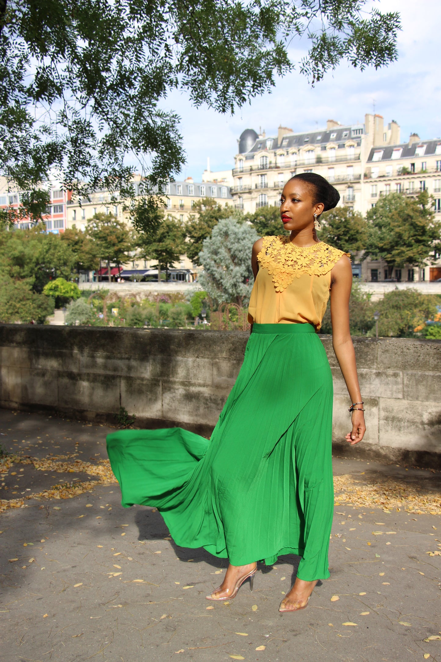 Jupe longue plissée taille haute