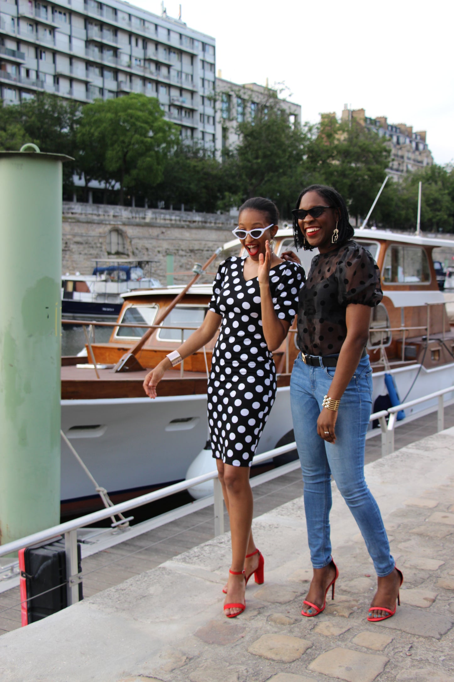 Top à manches bouffantes à pois en organza
