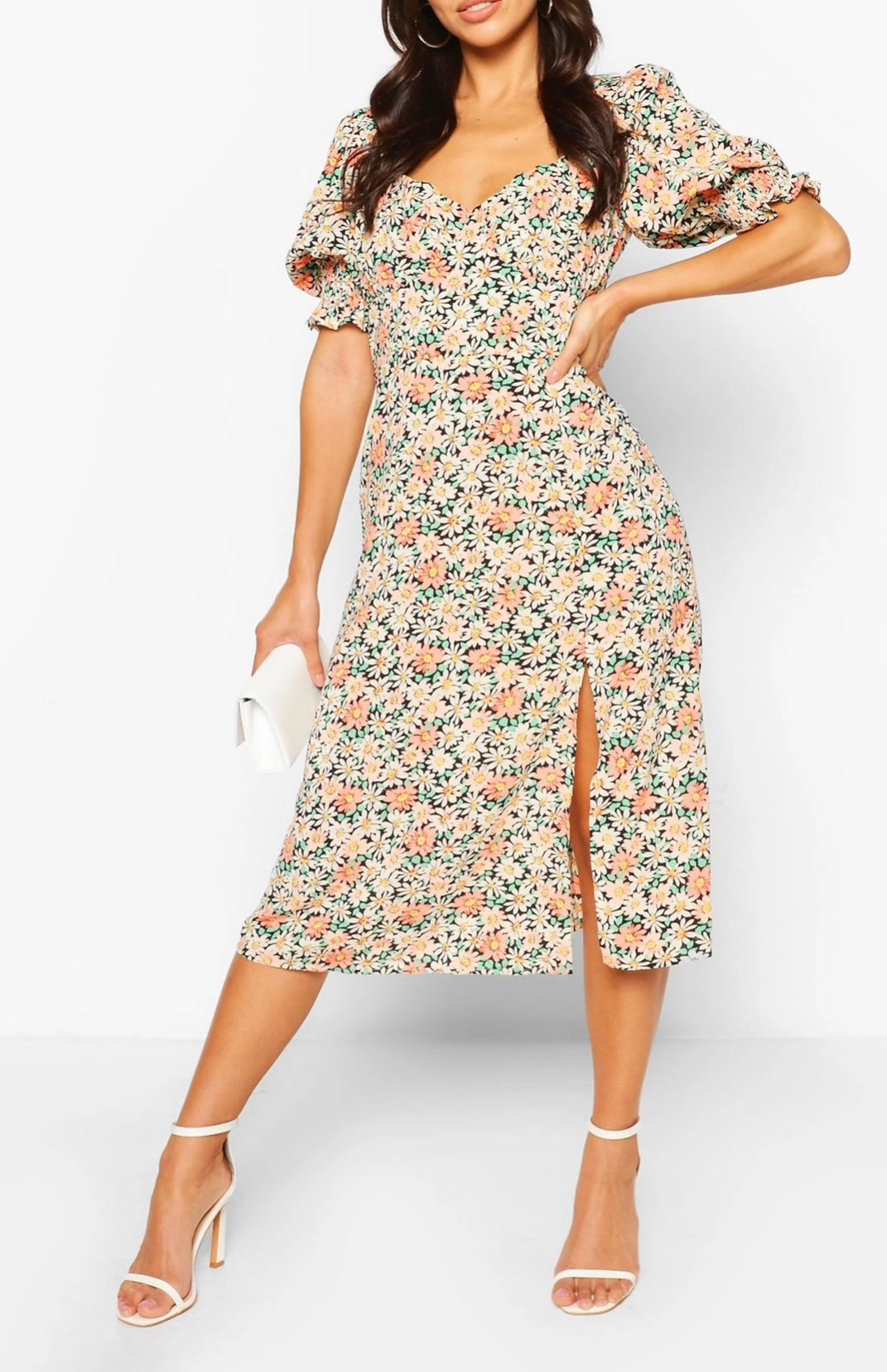 Robe midi florale à manches bouffantes fendue devant