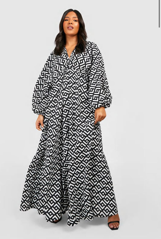 Robe longue décolletée