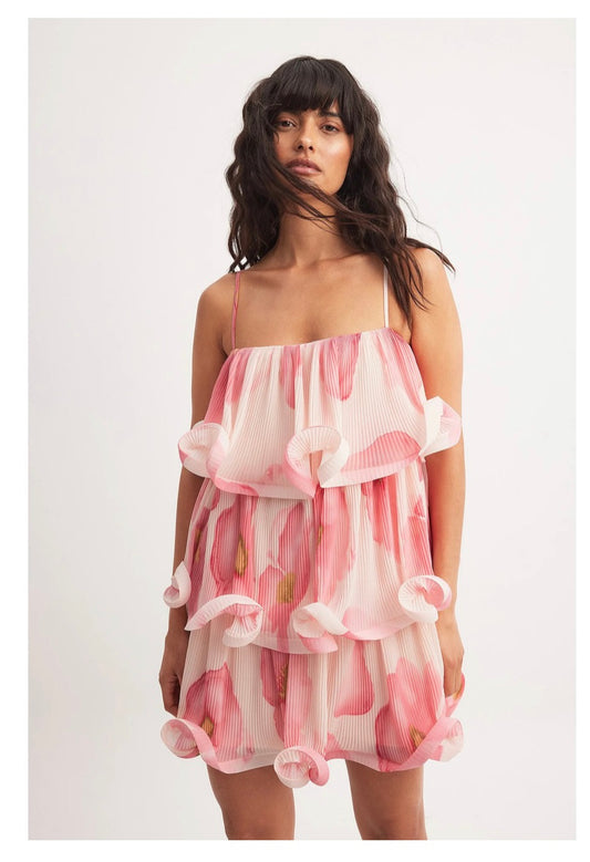 Robe courte imprimée à volants