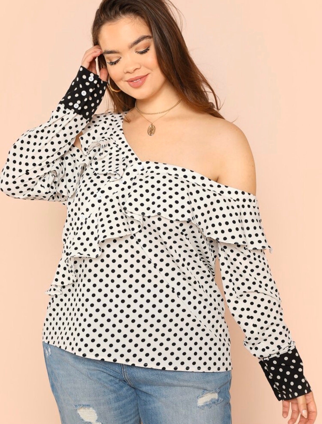 Blouse imprimée à pois col asymétrique