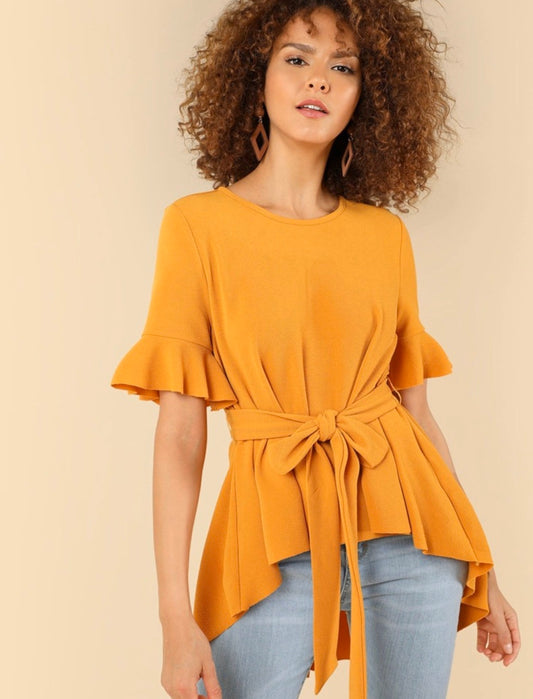 Blouse asymétrique à manche plissée