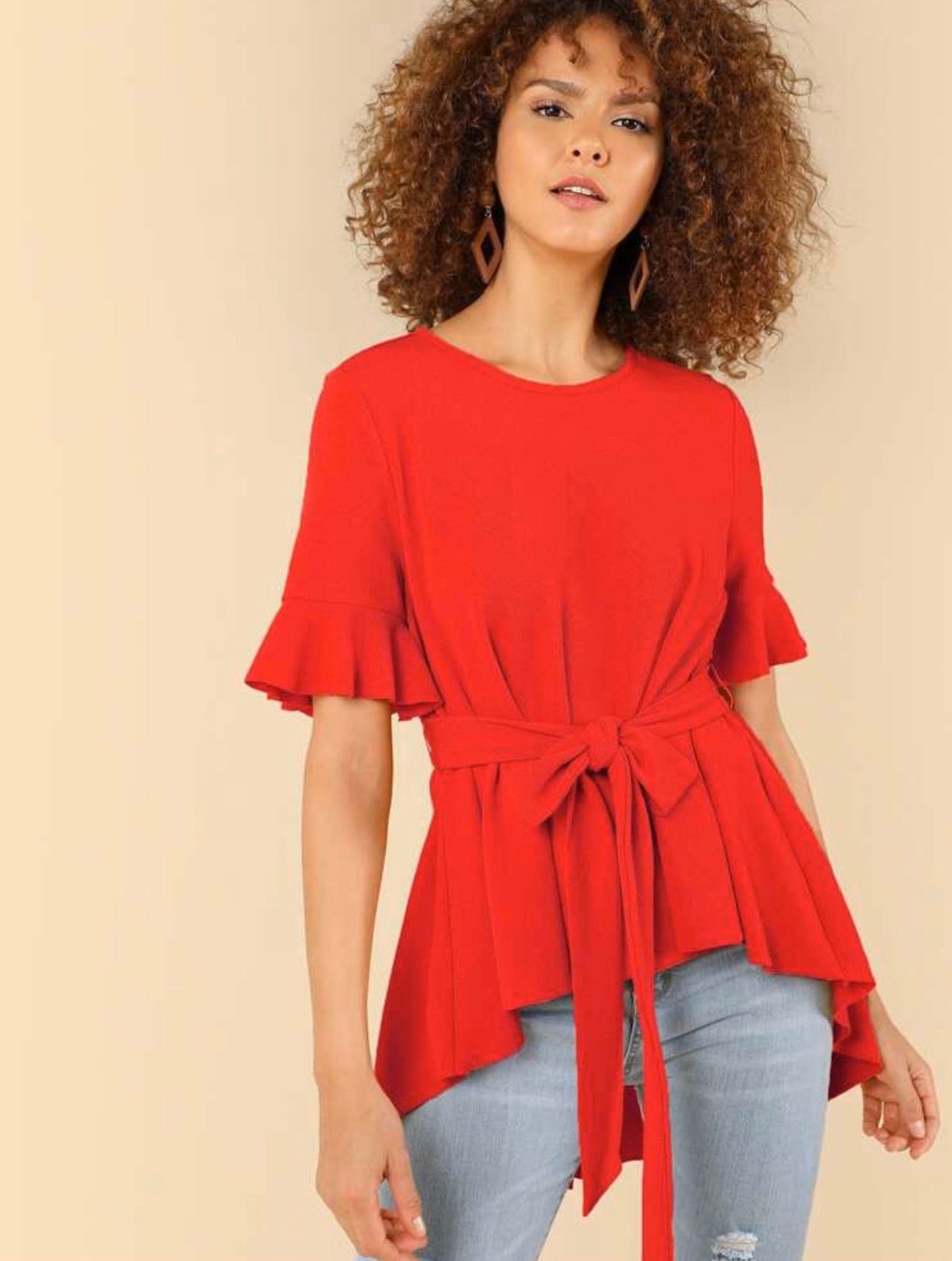 Blouse asymétrique à manche plissée