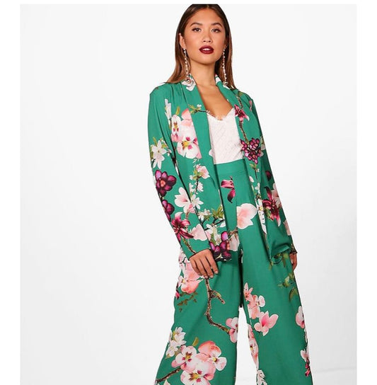 Ensemble: Blazer à ceinture & Pantacourt taille haute motif oriental