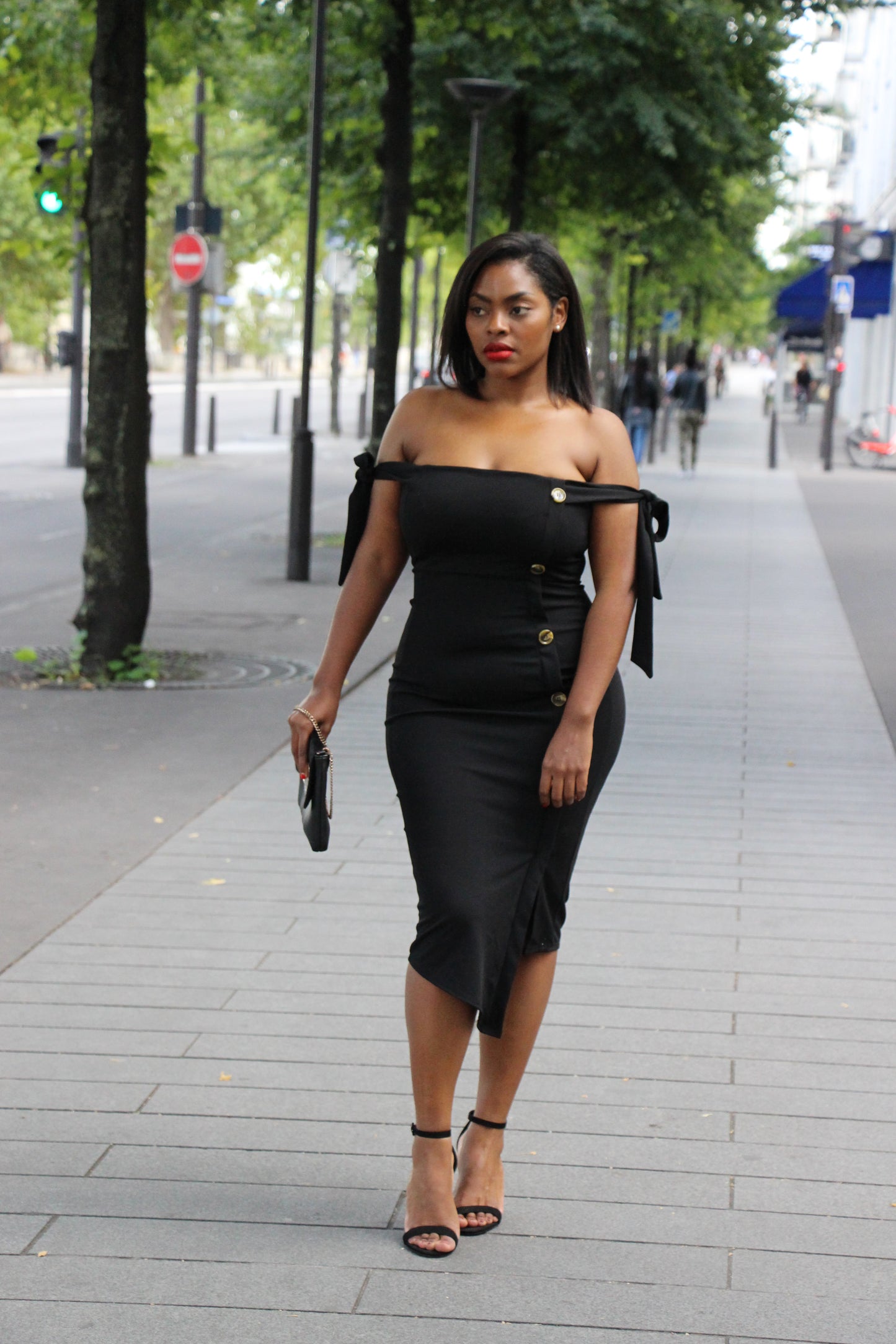 Robe midi manches à nouer